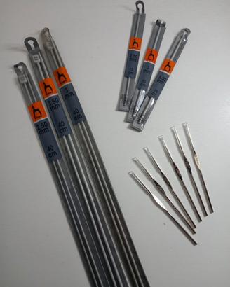 Set di articoli per il ricamo