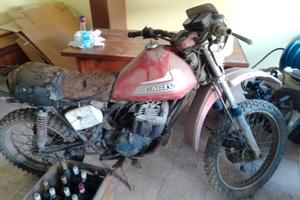 Svuota garage Moto d'epoca cross 