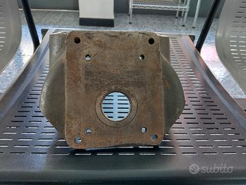 Staffa pompa idraulica landini c4000