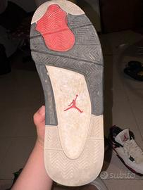 Air Jordan 4 "Fire Red"