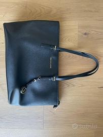 Borsa Michael Kors modello Jet Set Travel