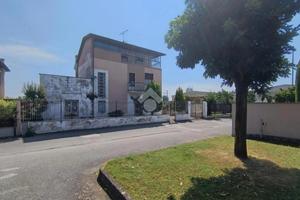 VILLA SINGOLA A ROBECCO SUL NAVIGLIO
