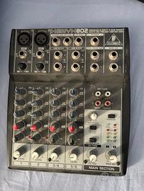 Mixer Behringer Xentyx802