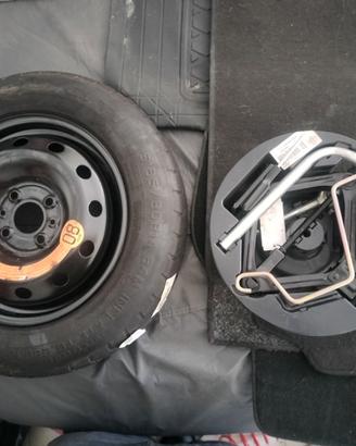 Ruotino di scorta per ultima Fiat 500 con kit