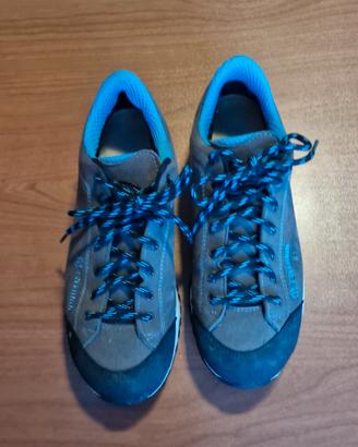 Scarponcini da trekking