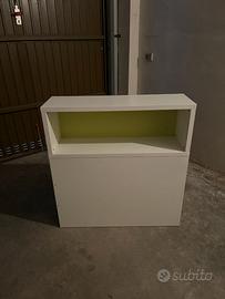 Mobiletto da cameretta per libri e oggetti