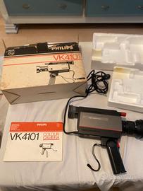 Videocamera a colori vintage Philips VK4101
