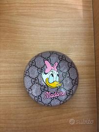 fermacarte in vetro collaborasione disney x gucci