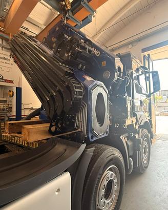 MAN TGS 35.480 - 8x2 allestito con gru PM 70.5 SP 
