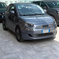Fiat 500 500e Berlina 42 kWh La Prima