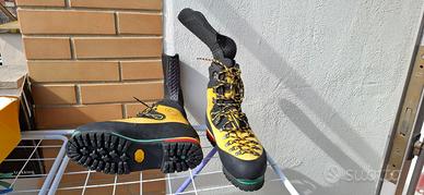 scarponi alpinismo LASPORTIVA taglia 42  e1/2