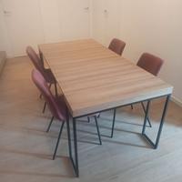 Tavolo consolle, panche, sedie e tavolino nuovi