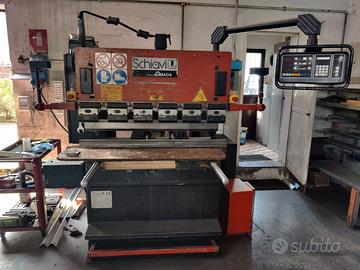 Piegatrice Amada mt.1,20 RG25-12 4 assi