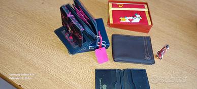 PORTAFOGLI x Uomo e Donna e portaschede e pila