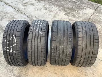 Gomme Pirelli  275/35  245/40 per bmw 520d xdrive