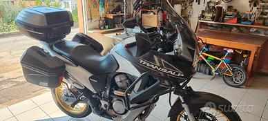 Transalp XL700V