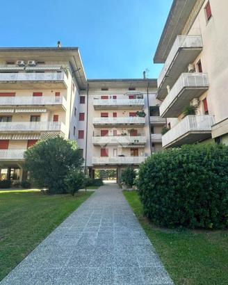 4 LOCALI A VICENZA