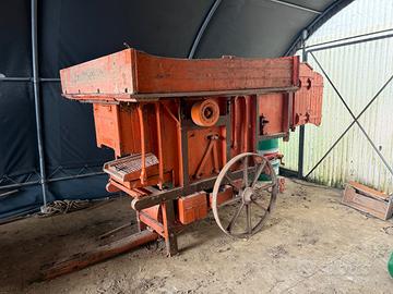 Trebbia dei primi del’900 a trazione animale