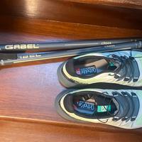Scarpe trekking Salomon e bastoncini Gabel