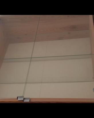 armadietto in legno 
