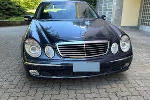 Mercedes E270 CDI (2003)