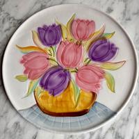 Piatto idecorato a mano vintage anni '80