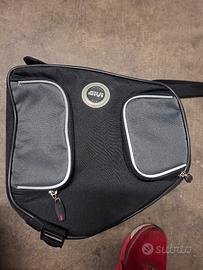 Borsa Givi per tunnel  scotter. 