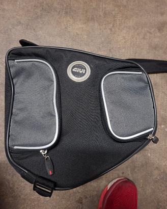 Borsa Givi per tunnel  scotter. 