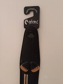 Right on - Tracolla per chitarra in pelle 