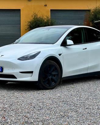Tesla Model Y RWD Nuova