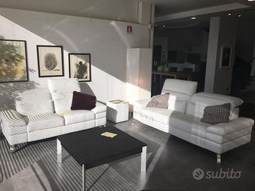 2 divani in vera pelle grezza