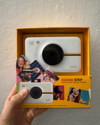KODAK STEP INSTANT CAMERA - NUOVA