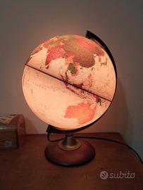 Mappamondo luminoso