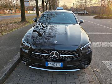 Mercedes E300 de plugin-hibryd 4 matic AMG