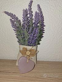 lavanda fiori finti con candela lilla
