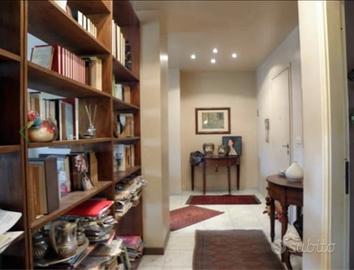 Esavani in viale teracati di 175mq