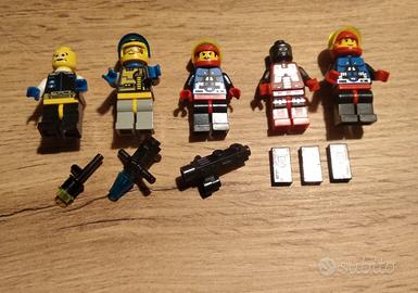 LEGO MINI-FIGURES SPACE EXPLORERS