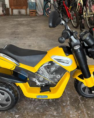 Moto a betteria ducati per bimbi