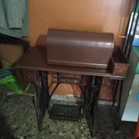 Macchina da cucire vintage