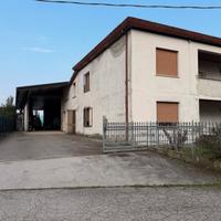 BORBIAGO Casa Singola da restaurare con Capannone