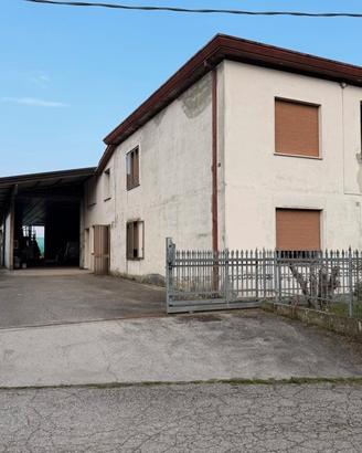 BORBIAGO Casa Singola da restaurare con Capannone