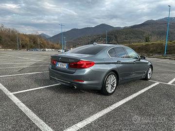 Bmw 530 xdrive g30 no superbollo