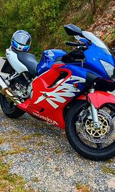 Moto cbr 600