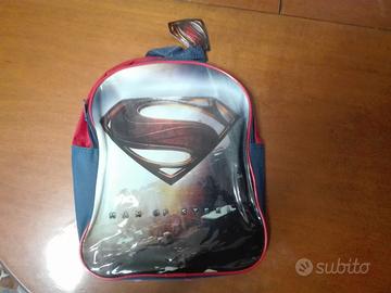 Zainetto Superman e astuccio Disney