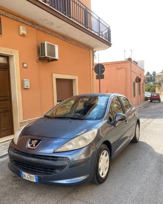 Peugeot 207 1.4 HDi 70CV 5p. ONE Line