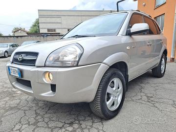 HYUNDAI TUCSON 2.0 BENZINA 4X4 *DA VETRINA*
