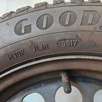 GOMME INVERNALI GOODYEAR 205/55 R16 94H 