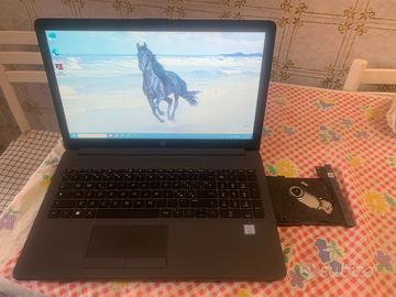 Hp.250..i3.8'GenerazionG7e. NVMe250Gb RAM.8Gb.DDR4