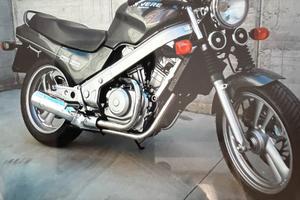 Honda revere ntv 650