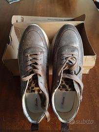 Sneakers da donna Bata Abbigliamento e Accessori In vendita a Milano